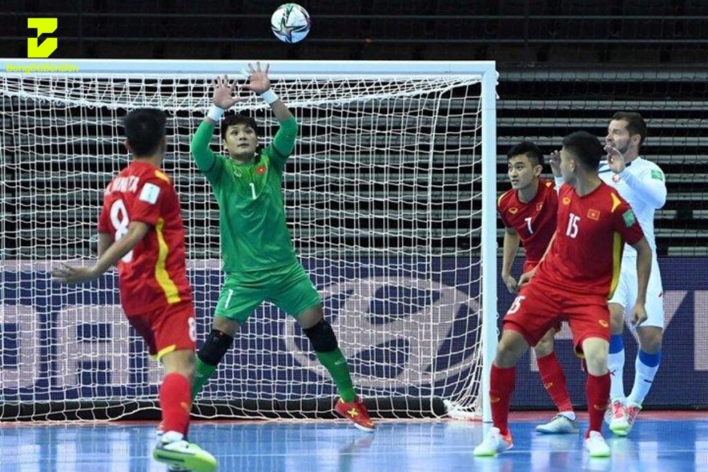 Luật chuyền về cho thủ môn futsal